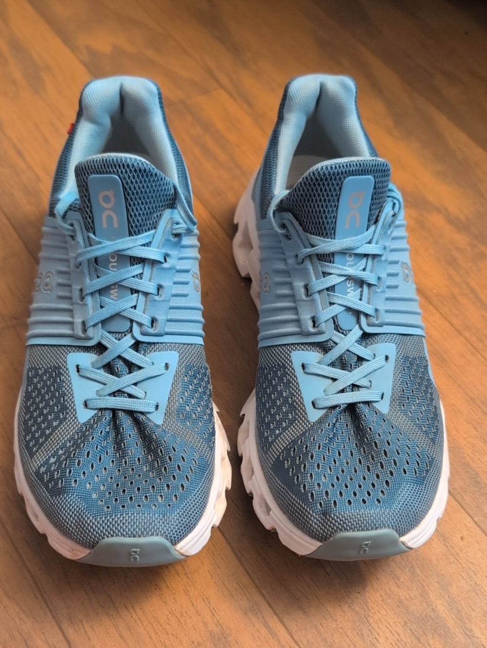 On Running Women's Light Blue Cloudswifr Lightweight Running Shoes